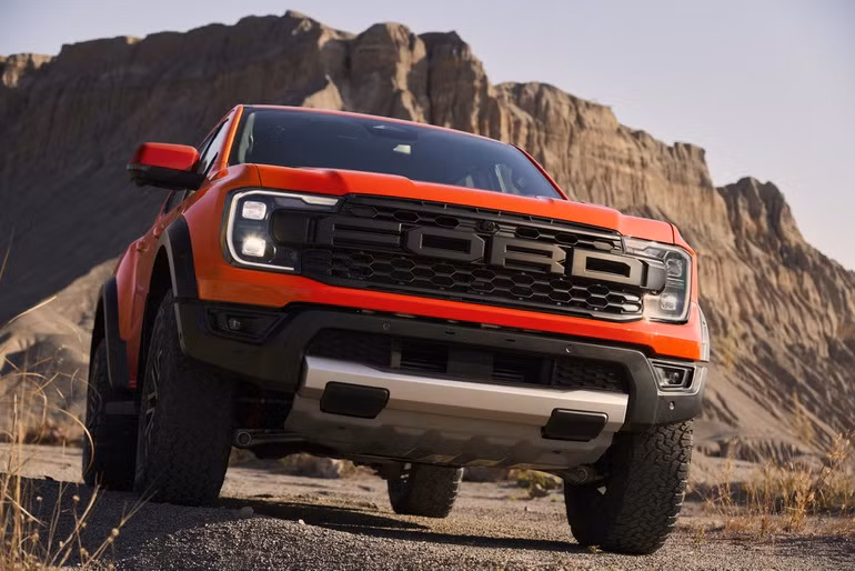 Ford Ranger Raptor thế hệ mới ra mắt, có bản V6 tăng áp kép