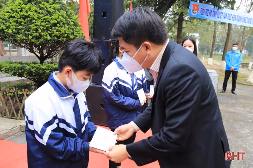 Tuổi trẻ Hà Tĩnh ra quân hưởng ứng Tháng Thanh niên năm 2022