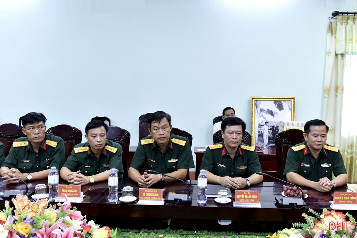 Đoàn công tác tỉnh Hà Tĩnh tới thăm, động viên cán bộ, chiến sỹ Sư đoàn 968 