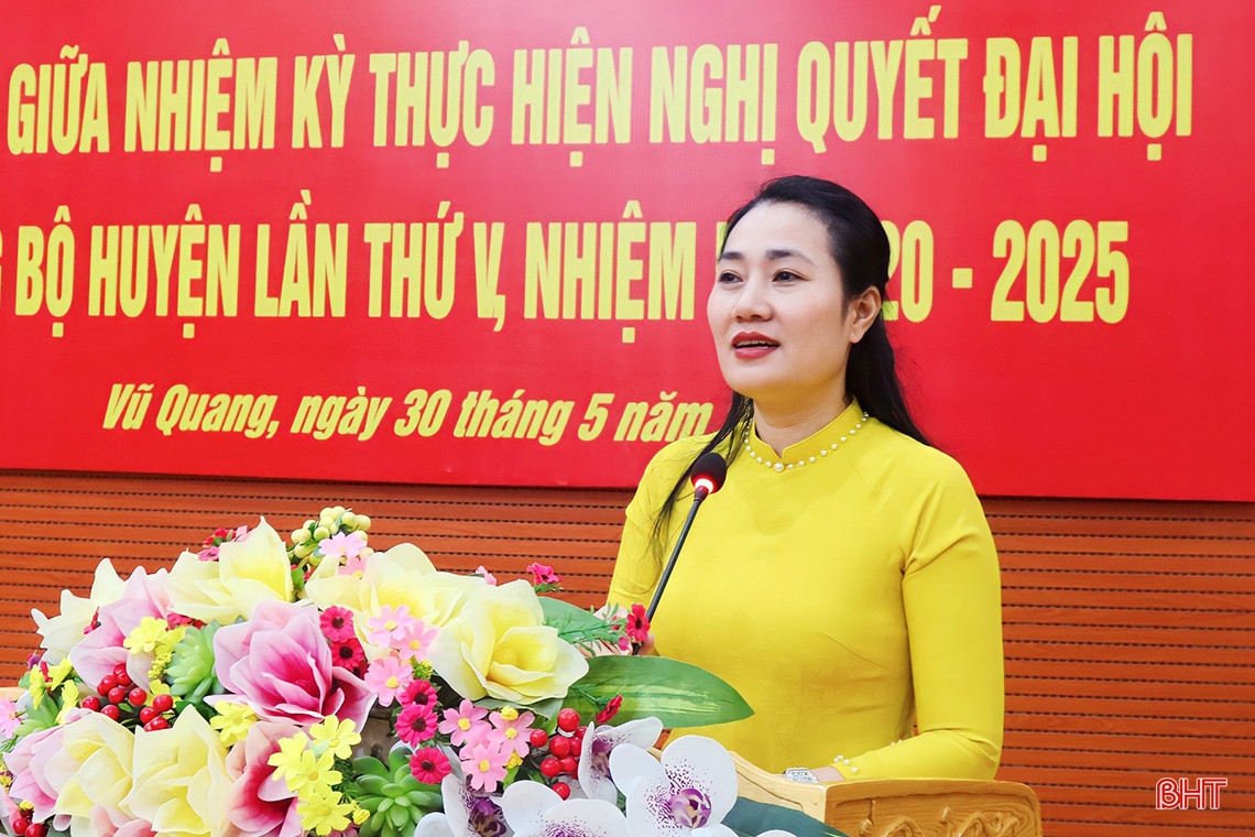 Vũ Quang cần tiếp tục thực hiện hiệu quả các nghị quyết, xây dựng Đảng bộ trong sạch, vững mạnh
