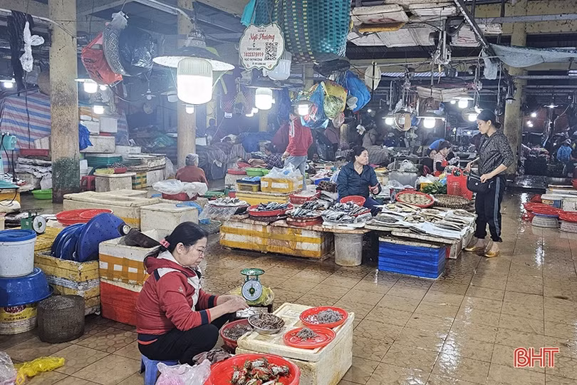 Chợ truyền thống Hà Tĩnh bắt nhịp chuyển đổi số