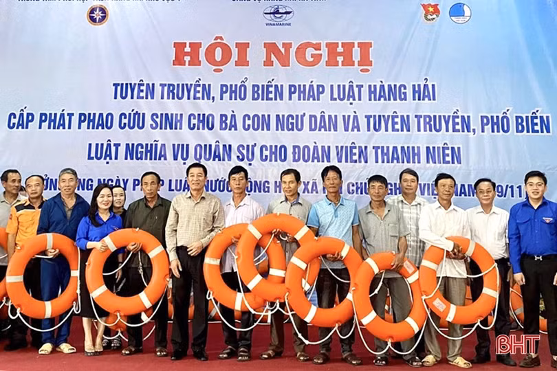 Đưa pháp luật đến với cán bộ, chiến sĩ, người dân Hà Tĩnh