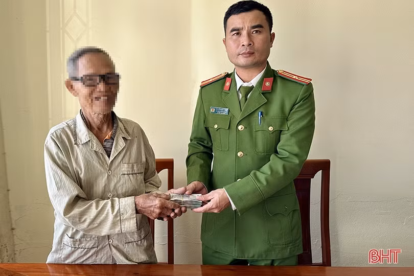 Cụ ông 81 tuổi đạp xe lên TP Hà Tĩnh rút tiền để nộp cho... người lạ