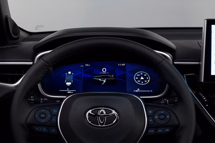 Toyota Corolla Cross 2022 ra mắt, trang bị tốt hơn
