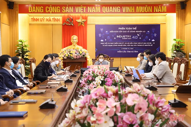 Phòng chống dịch COVID-19 phải gắn với phục hồi, phát triển KT-XH