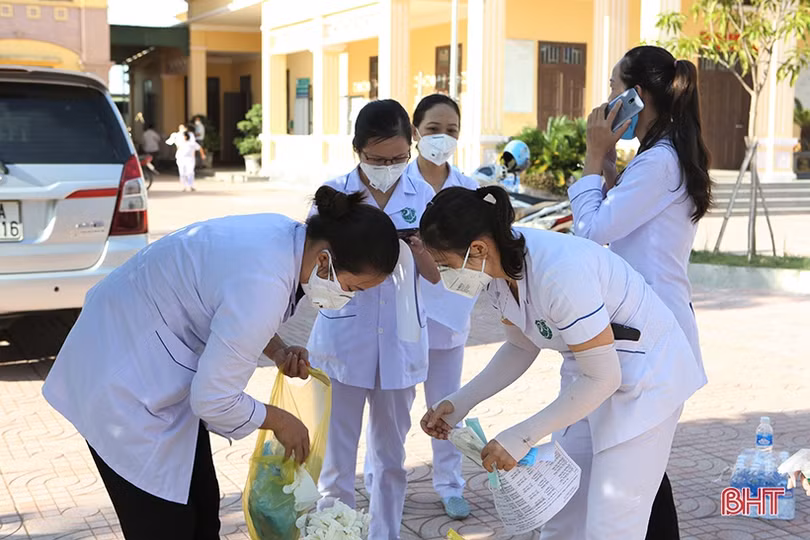 Lấy 5.000 mẫu xét nghiệm COVID-19 diện rộng ở Tùng Lộc trong ngày 3/9