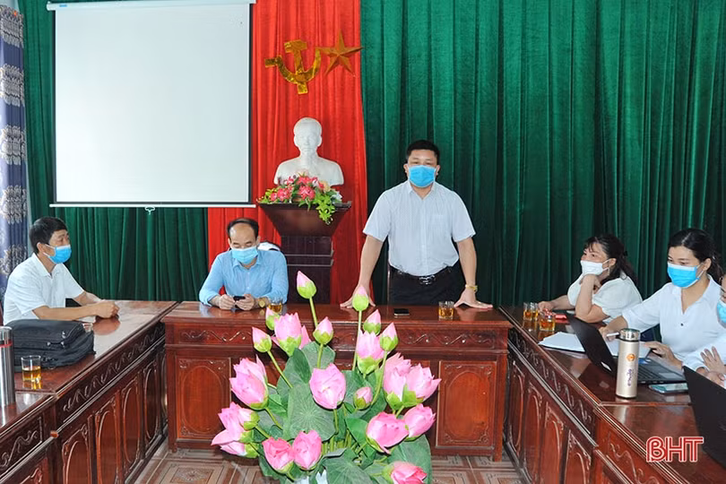 Các địa phương ở Hà Tĩnh khai giảng năm học mới 2021 - 2022 qua màn hình tivi