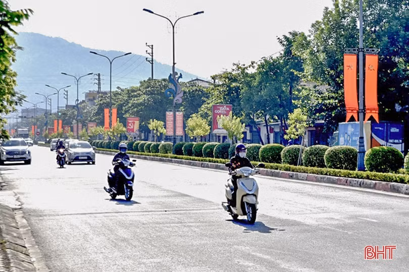 Nhịp sống bình thường mới ở thị xã dưới chân núi Hồng
