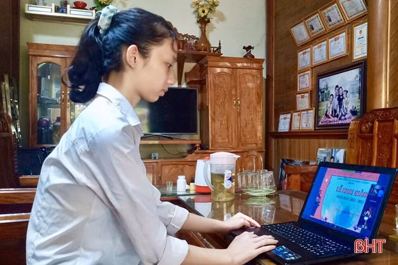 Các địa phương ở Hà Tĩnh khai giảng năm học mới 2021 - 2022 qua màn hình tivi