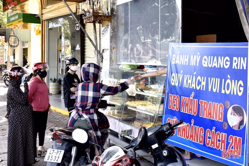 Nhịp sống bình thường mới ở thị xã dưới chân núi Hồng