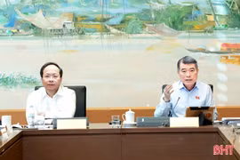 Thủ tướng dự thảo luận tổ với các đoàn ĐBQH Hà Tĩnh, Hải Phòng, Lạng Sơn 