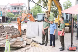 Cán bộ an ninh góp phần "hạ nhiệt" các địa bàn "nóng"