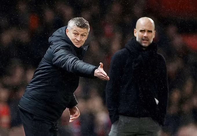 Man United bao giờ mới đuổi kịp Man City?