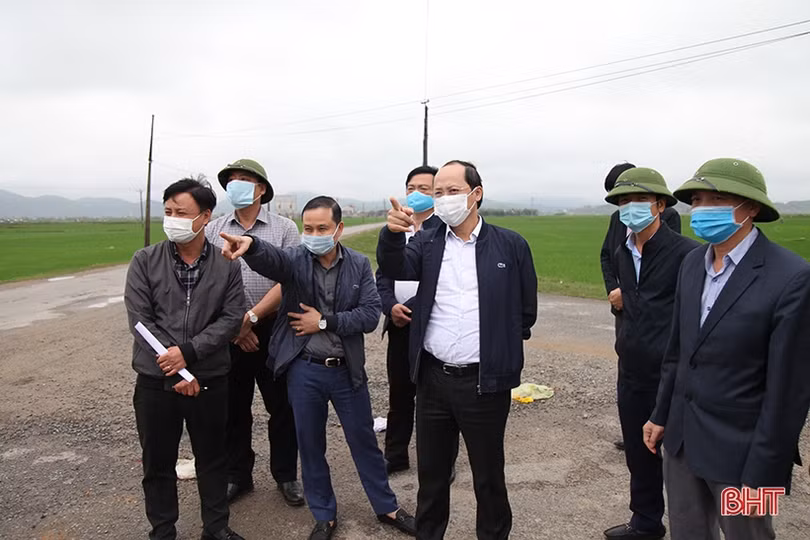 Tập trung tháo gỡ vướng mắc, đảm bảo tiến độ tuyến đường ven biển Kỳ Xuân - Kỳ Ninh