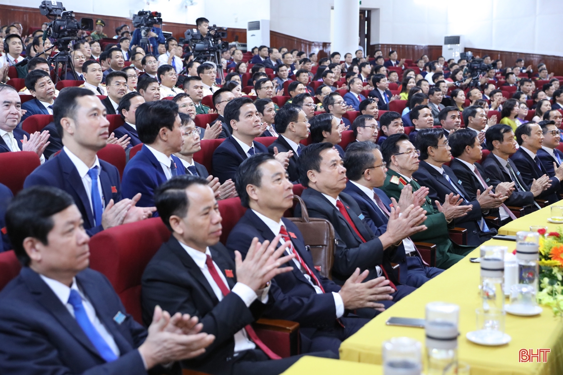 Toàn cảnh Đại hội Đảng bộ Hà Tĩnh lần thứ XIX, nhiệm kỳ 2020 - 2025
