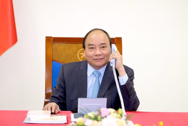 thu tuong nguyen xuan phuc dien dam voi thu tuong nhat ban