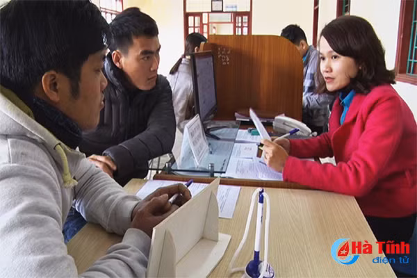 hon 600 vi tri viec lam len san giao dich cuoi nam o tx ky anh