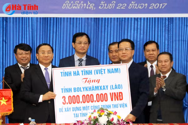 ha tinh bolykhamxay kien quyet kien tri bao ve dang bao ve che do