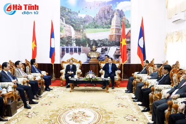 ha tinh luon vun dap moi quan he tot dep voi cac tinh nuoc ban lao