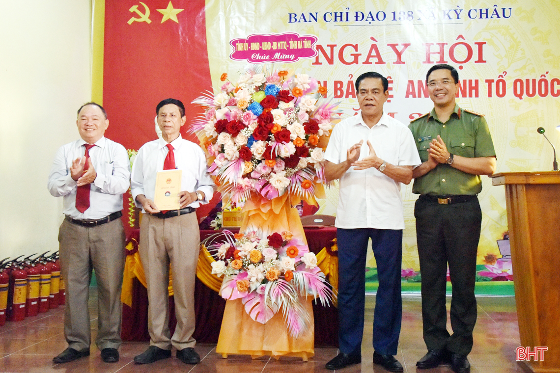 Chủ tịch UBND tỉnh dự Ngày hội toàn dân bảo vệ an ninh Tổ quốc tại Kỳ Anh