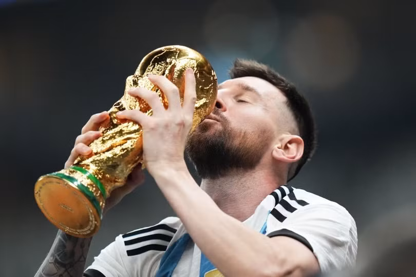Chờ đợi gì ở Ronaldo, Mbappe trong năm 2023?