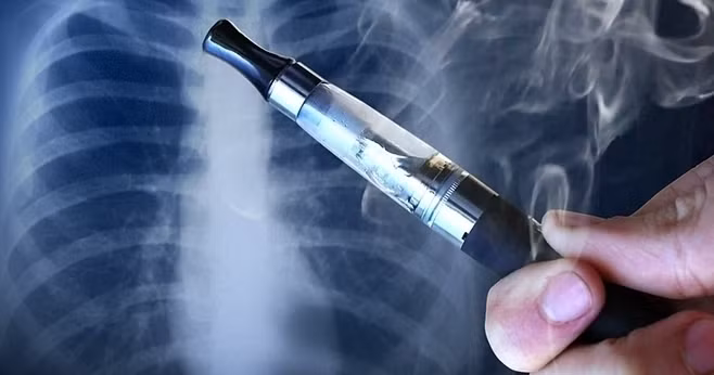 Học sinh 13-15 tuổi hút thuốc lá điện tử tăng