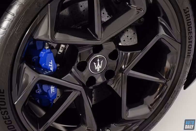 Maserati MC20 chính hãng đầu tiên về Việt Nam, giá bán hơn 16 tỷ đồng