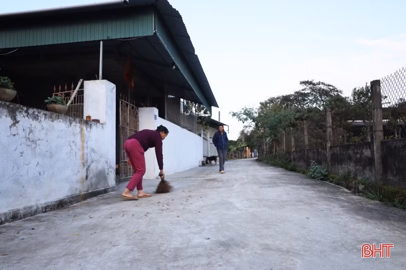 Chi hội trưởng nông dân tiên phong hiến đất mở đường ở xã ven đô Hà Tĩnh