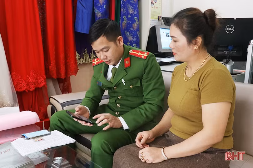Người dân Hà Tĩnh cần biết điều gì khi sổ hộ khẩu giấy sắp “khai tử”?