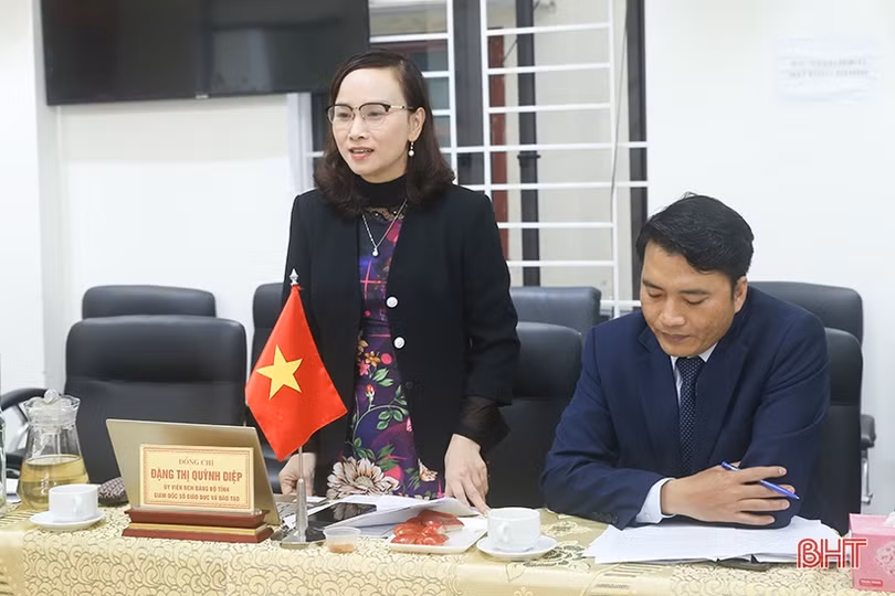 Tăng cường hỗ trợ, hợp tác giáo dục, thể thao giữa Hà Tĩnh và Bolikhămxay