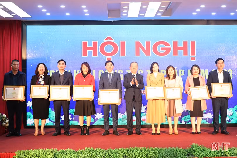 Nâng cao chất lượng công tác xây dựng, hoàn thiện hệ thống pháp luật