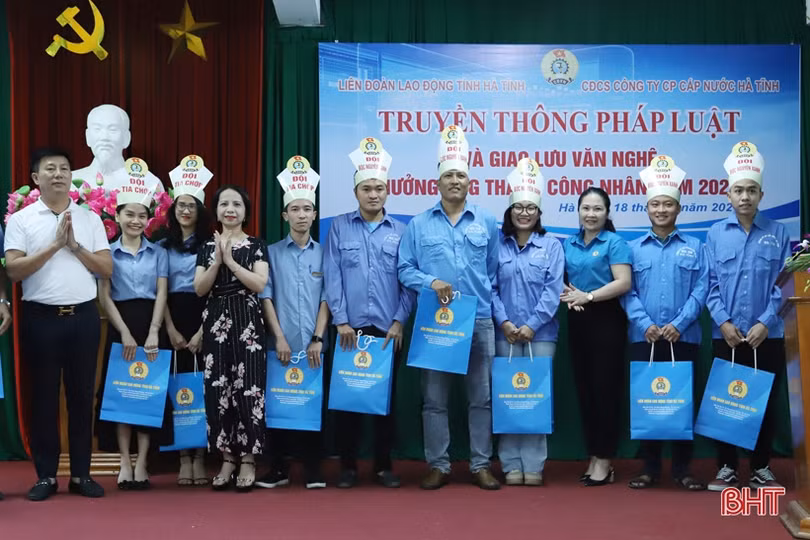 Trang bị kiến thức pháp luật lao động cho hơn 200 công nhân Hà Tĩnh