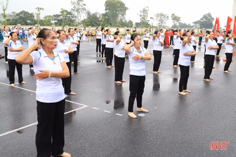 Gần 500 VĐV tham gia Đại hội TDTT thị trấn Xuân An lần thứ IX 