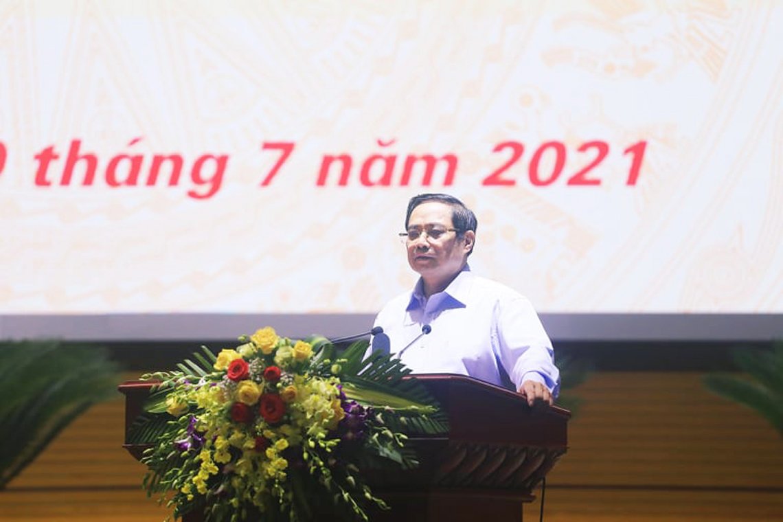 Đồng lòng thực hiện thành công chiến dịch tiêm vắc-xin lớn nhất lịch sử