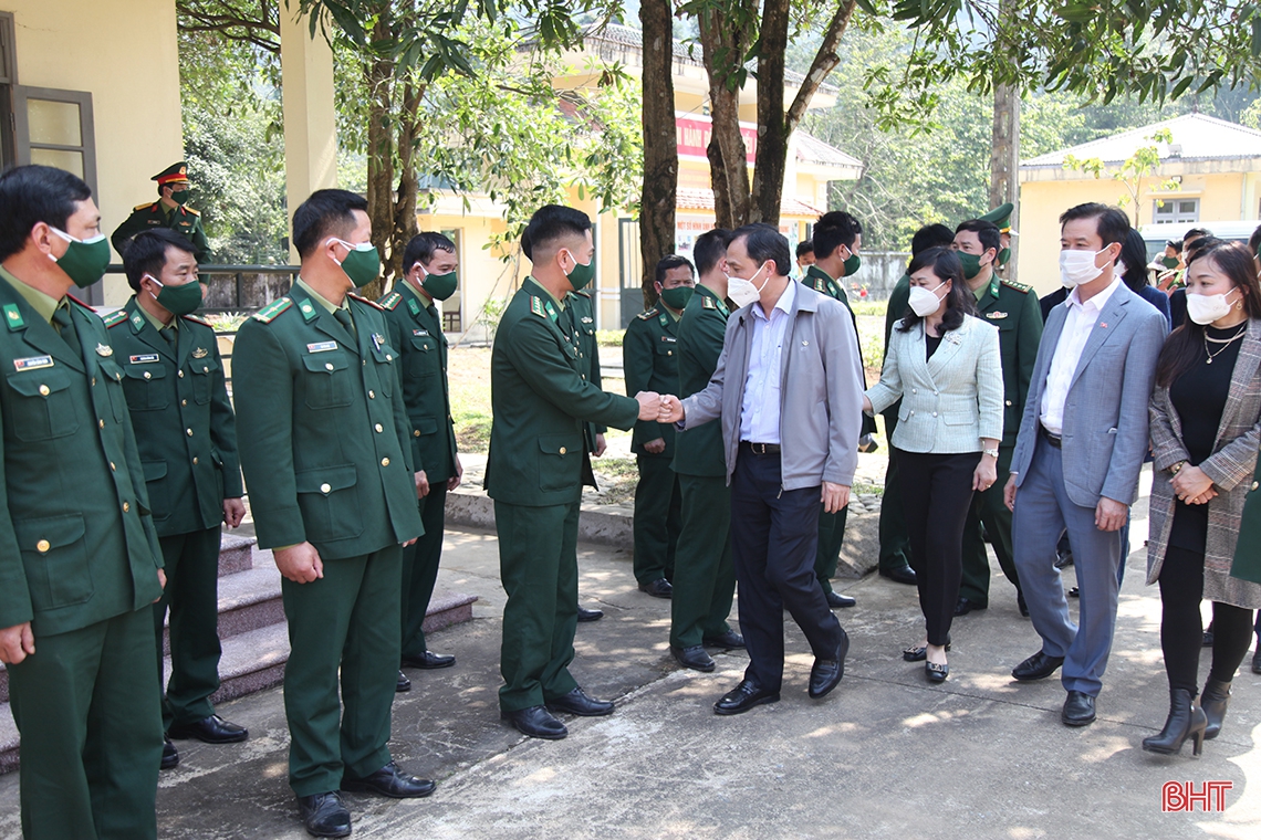 Nỗ lực của cán bộ, chiến sĩ Bộ đội Biên phòng góp phần vào sự phát triển của Hà Tĩnh