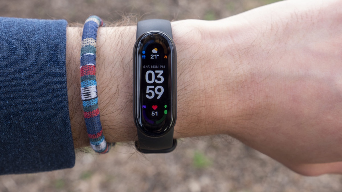 Loạt vòng đeo tay thông minh giá rẻ có tính năng giống Apple Watch 6