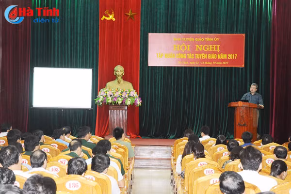 tang cuong dau tranh xu ly cac thong tin xau doc tren mang xa hoi