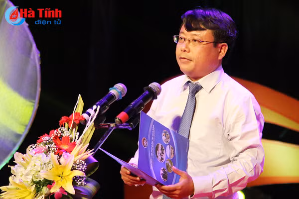 ha tinh ton vinh 55 doanh nghiep doanh nhan tieu bieu nam 2017