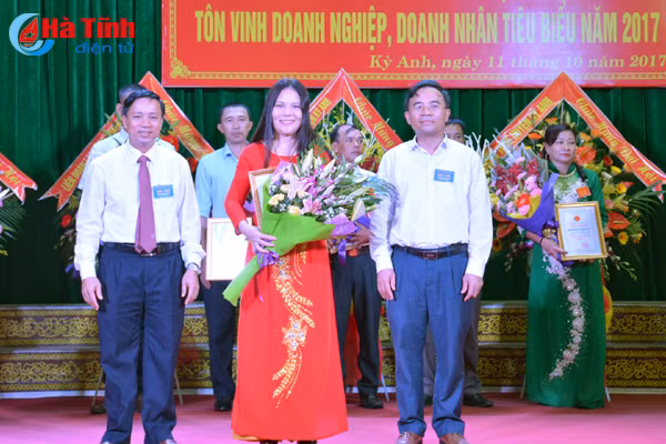 ky anh ton vinh 14 doanh nghiep doanh nhan tieu bieu