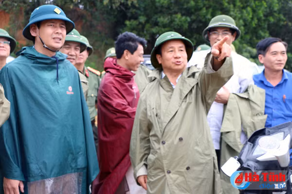xa lu dung quy trinh dam bao an toan cho nguoi va tai san trong mua bao