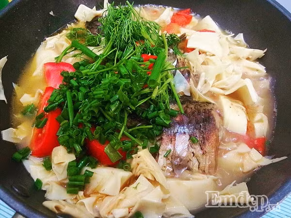 mon canh ca chep nau mang chua cho ngay mat troi