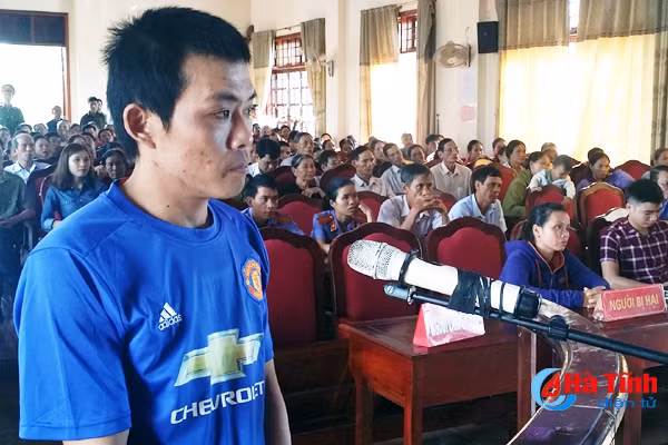doi tuong chuyen nhot cabin o to trom tai san linh an 15 thang tu