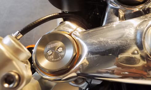 triumph thruxton r moto cafe racer 595 trieu dong o viet nam