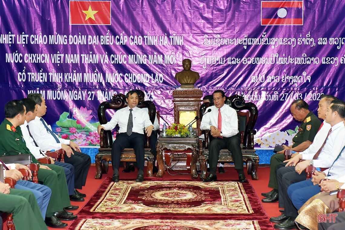 Lãnh đạo Hà Tĩnh chúc tết cổ truyền Bunpimay tỉnh Khăm Muồn