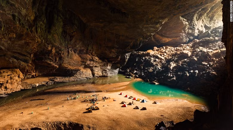 kham pha son doong voi phong vien kenh truyen hinh my cnn