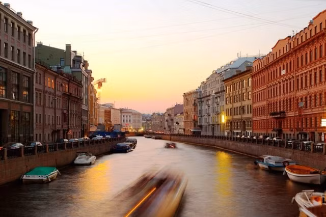 saint petersburg diem du lich hang dau chau au