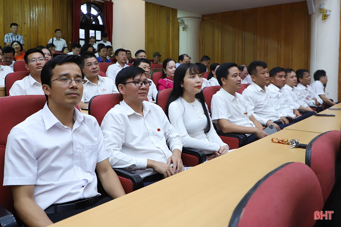 Kỷ niệm 98 năm Ngày Báo chí cách mạng Việt Nam và trao Giải Báo chí Trần Phú