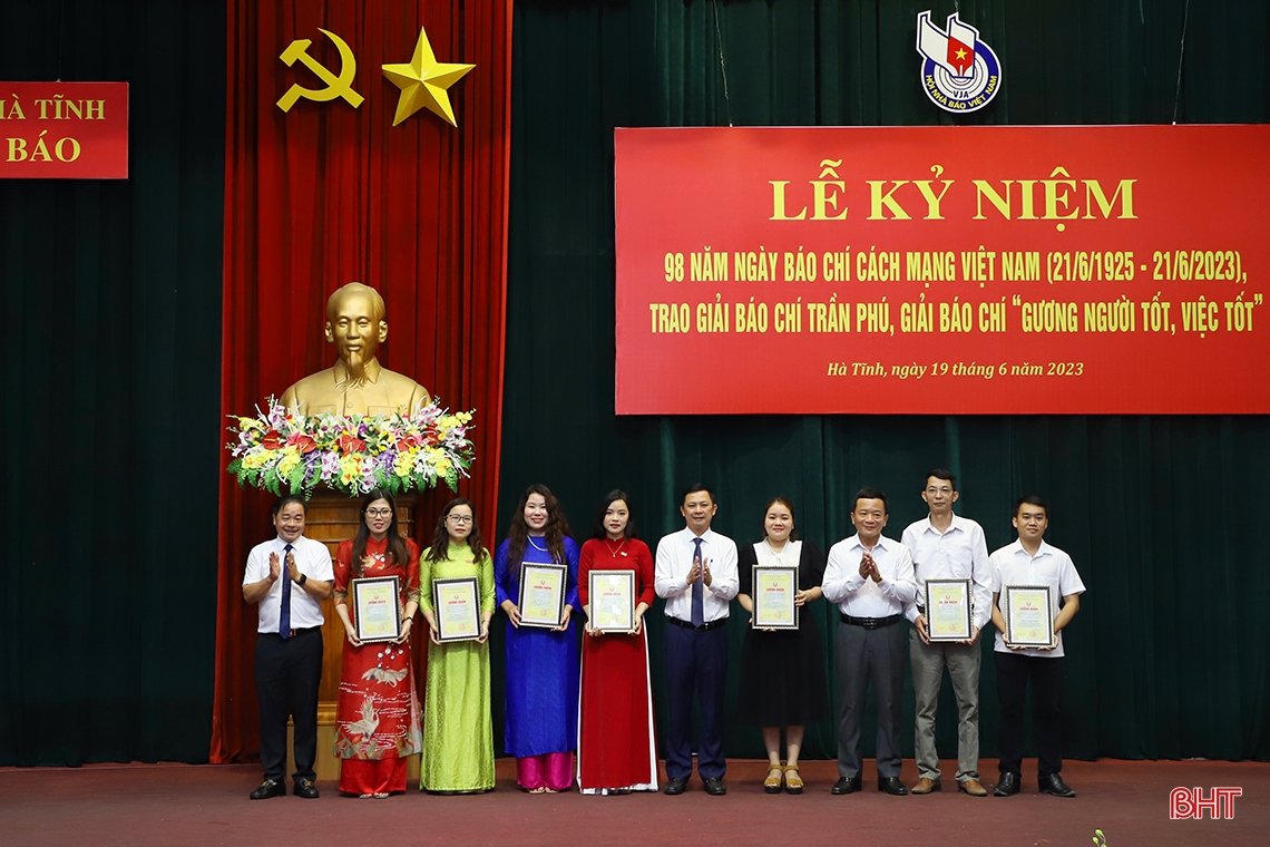 Kỷ niệm 98 năm Ngày Báo chí cách mạng Việt Nam và trao Giải Báo chí Trần Phú