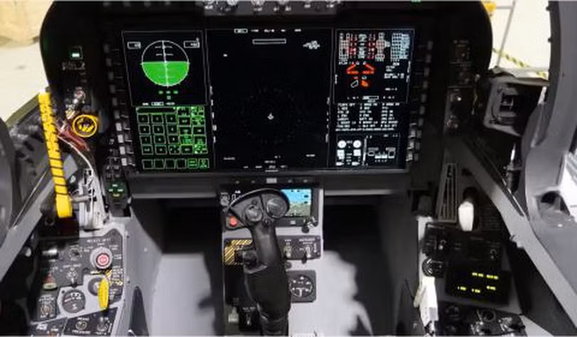 Mỹ ra mắt “siêu ong bắp cày” đủ sức đối đầu với Su-57 Nga?