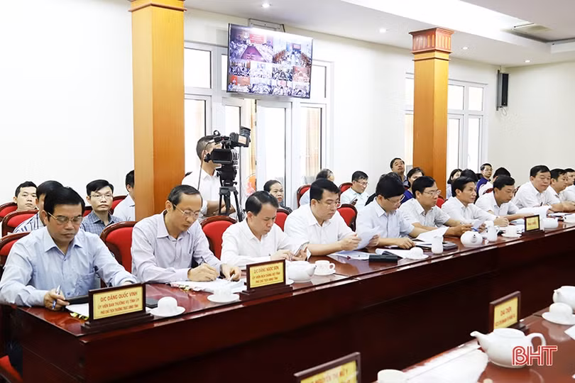 Chính quyền - doanh nghiệp Hà Tĩnh cùng đồng hành tháo gỡ khó khăn, phát triển kinh tế